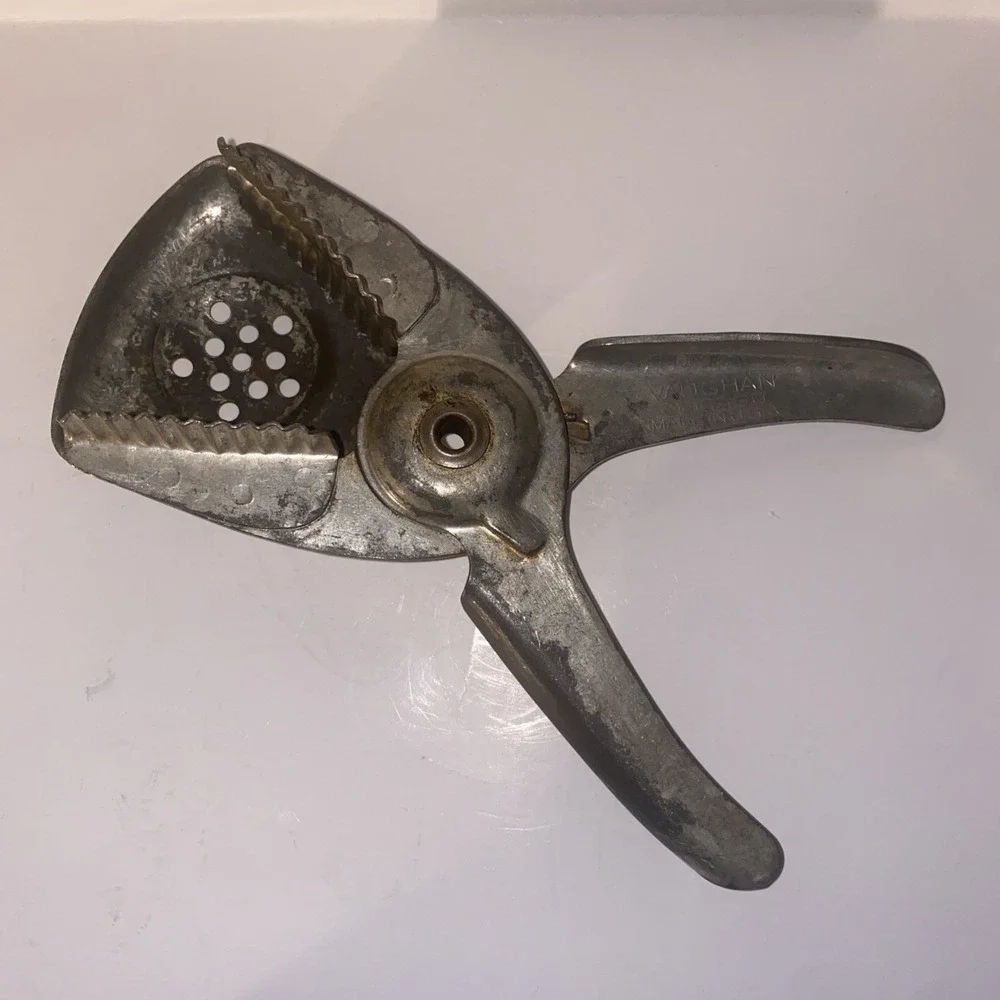 Vintage Lime & Lemon Squeezer Kitchen Gadget